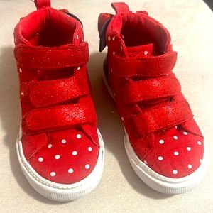 Minnie mouse high top sneakers size 8 toddler girl